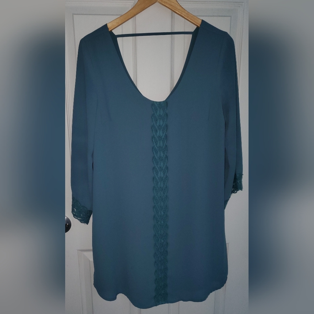 Astr Lined Shift Dress Size Large Dark Teal Beautiful Matching Crocheted Trim